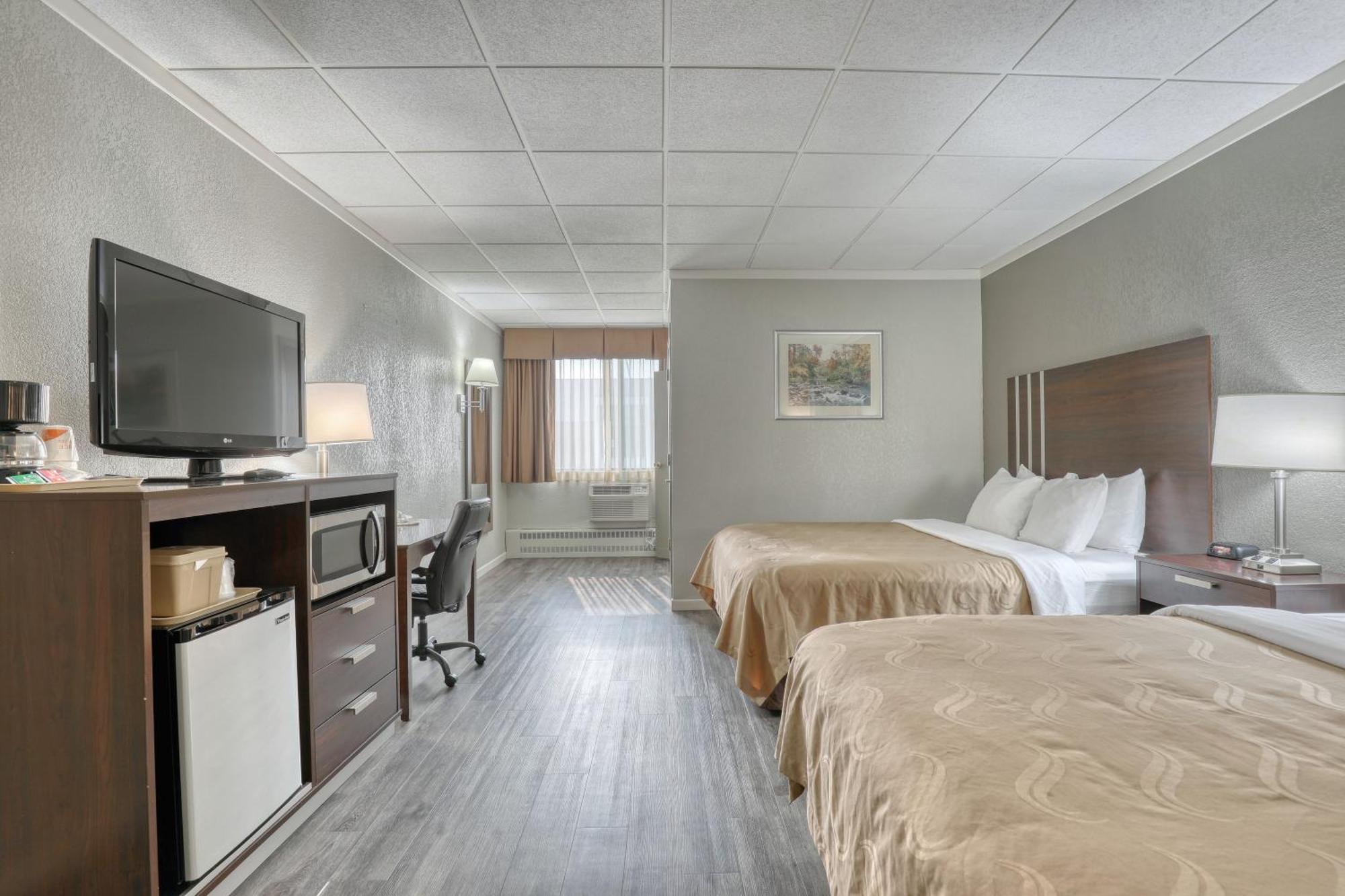 Quality Inn & Suites Downtown Green Bay Ngoại thất bức ảnh
