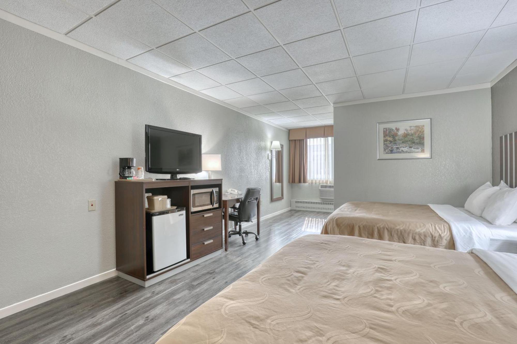 Quality Inn & Suites Downtown Green Bay Ngoại thất bức ảnh