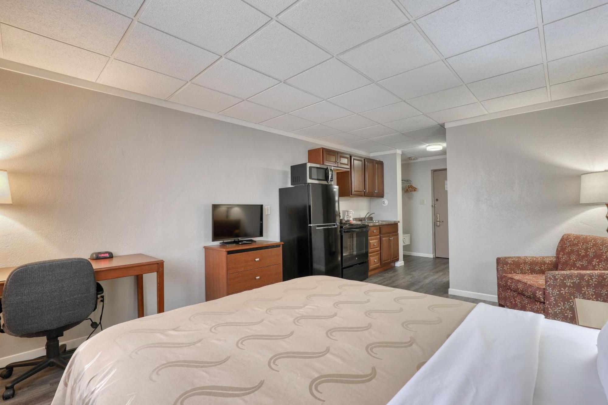 Quality Inn & Suites Downtown Green Bay Ngoại thất bức ảnh