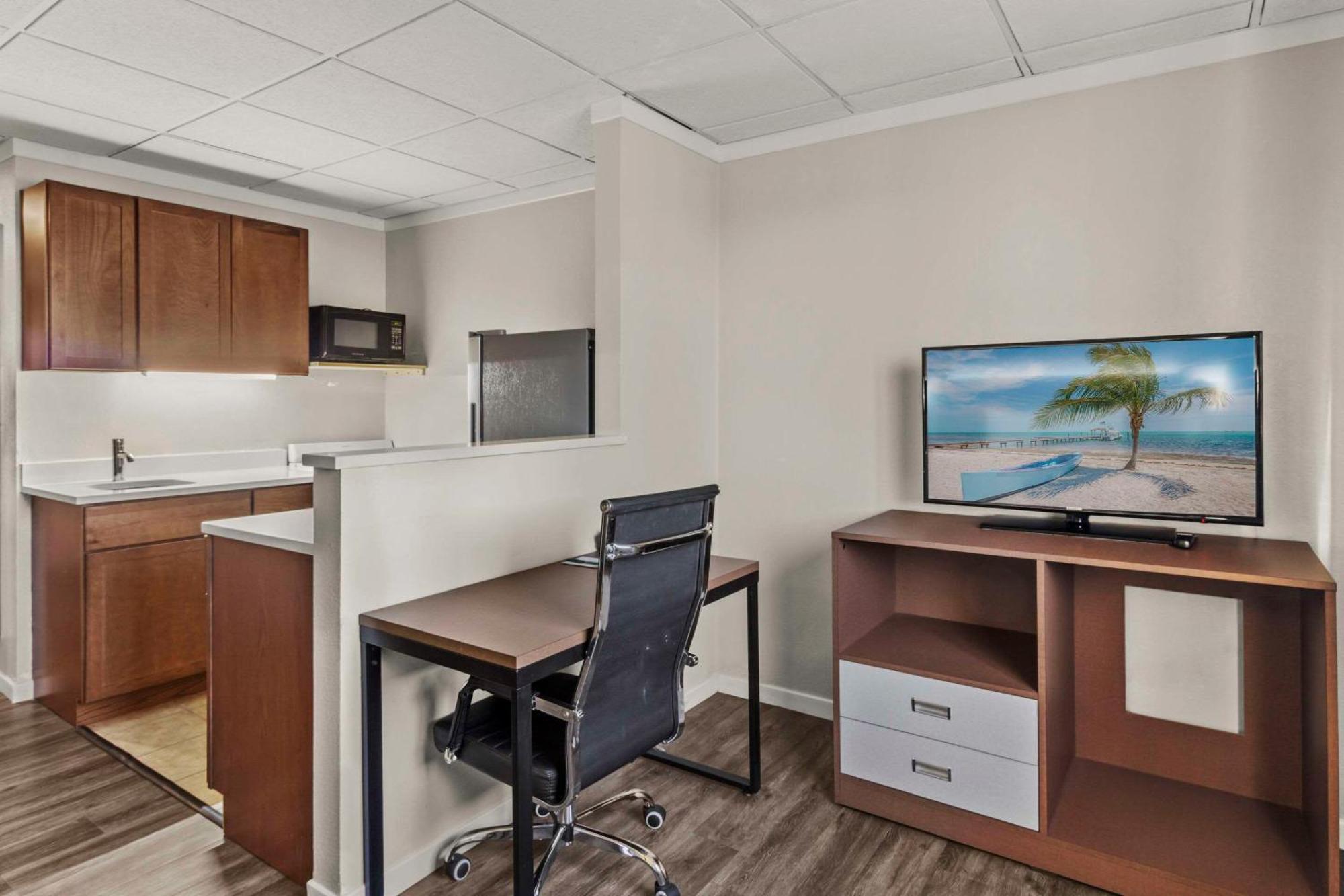 Quality Inn & Suites Downtown Green Bay Ngoại thất bức ảnh