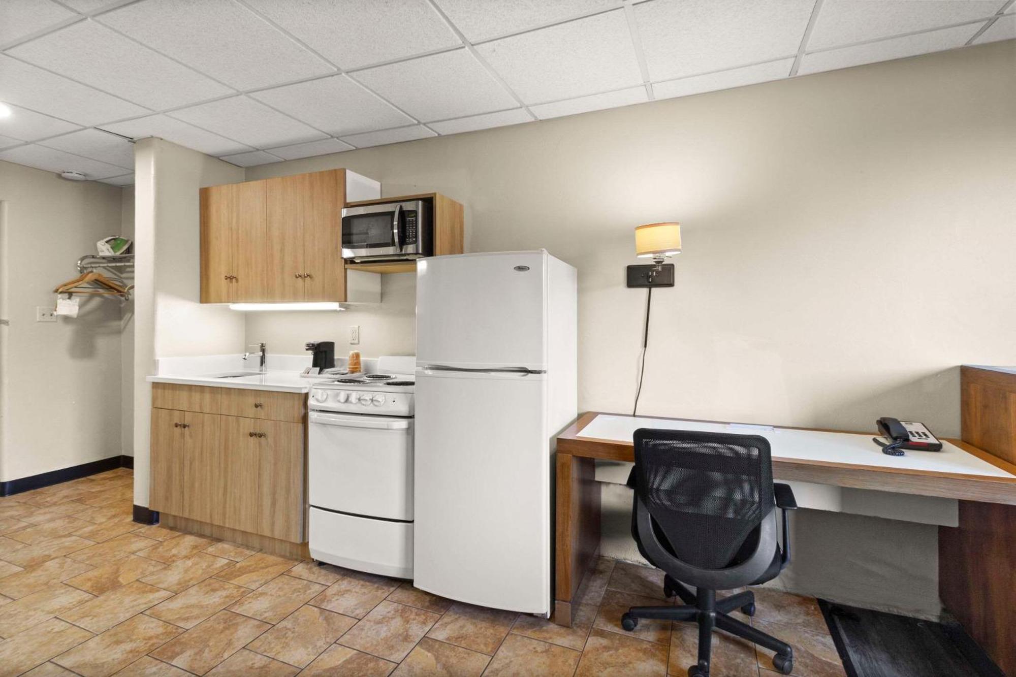Quality Inn & Suites Downtown Green Bay Ngoại thất bức ảnh