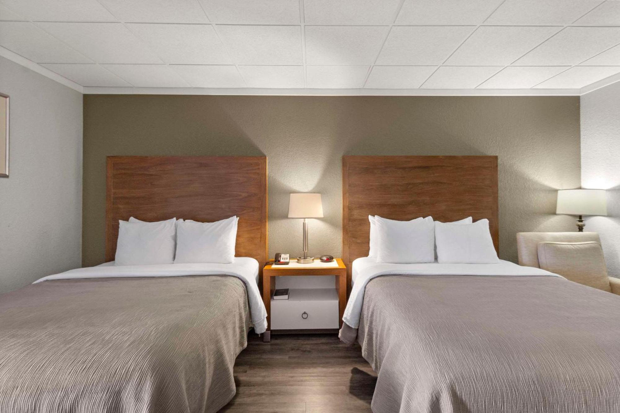 Quality Inn & Suites Downtown Green Bay Ngoại thất bức ảnh