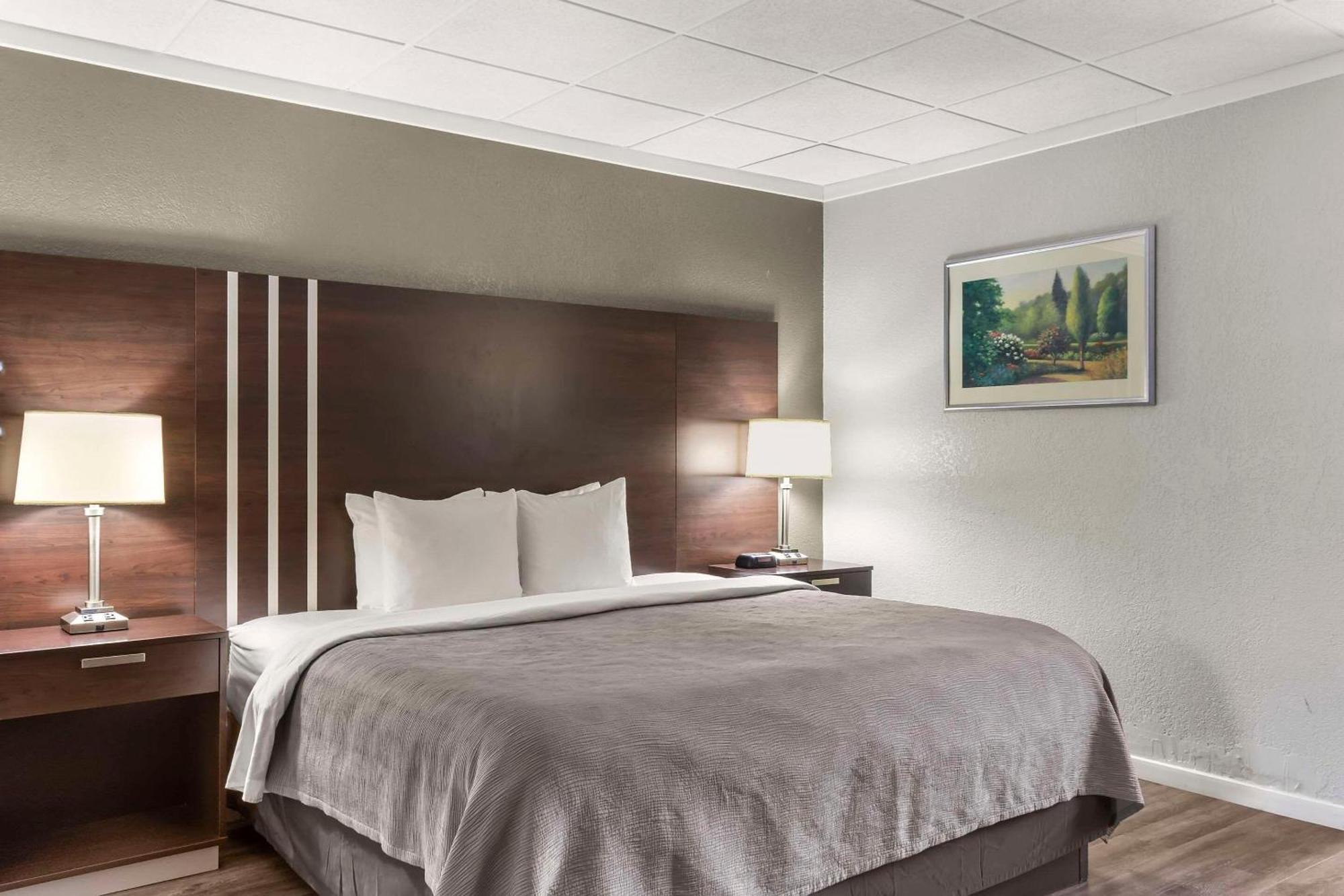 Quality Inn & Suites Downtown Green Bay Ngoại thất bức ảnh