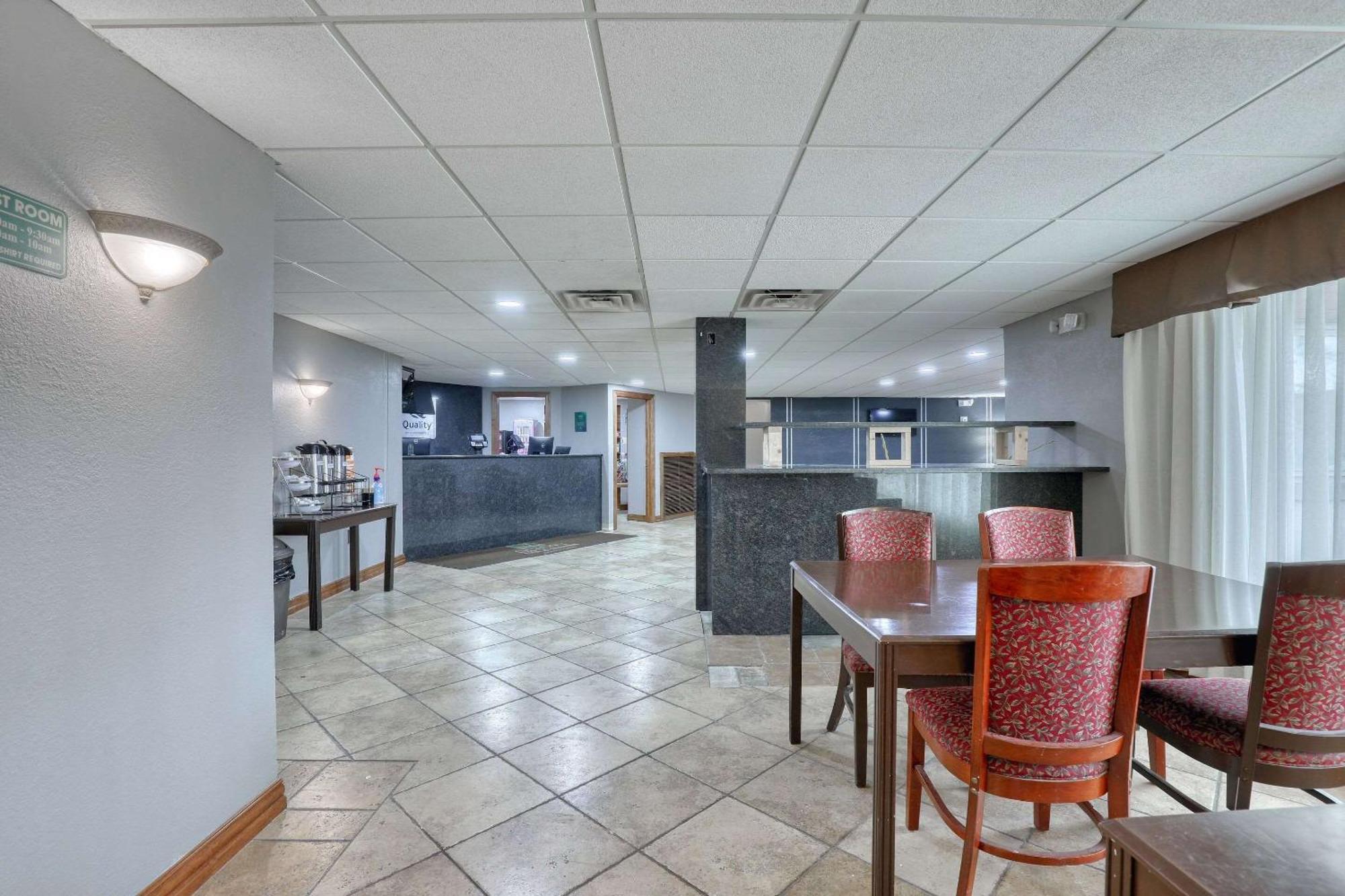 Quality Inn & Suites Downtown Green Bay Ngoại thất bức ảnh