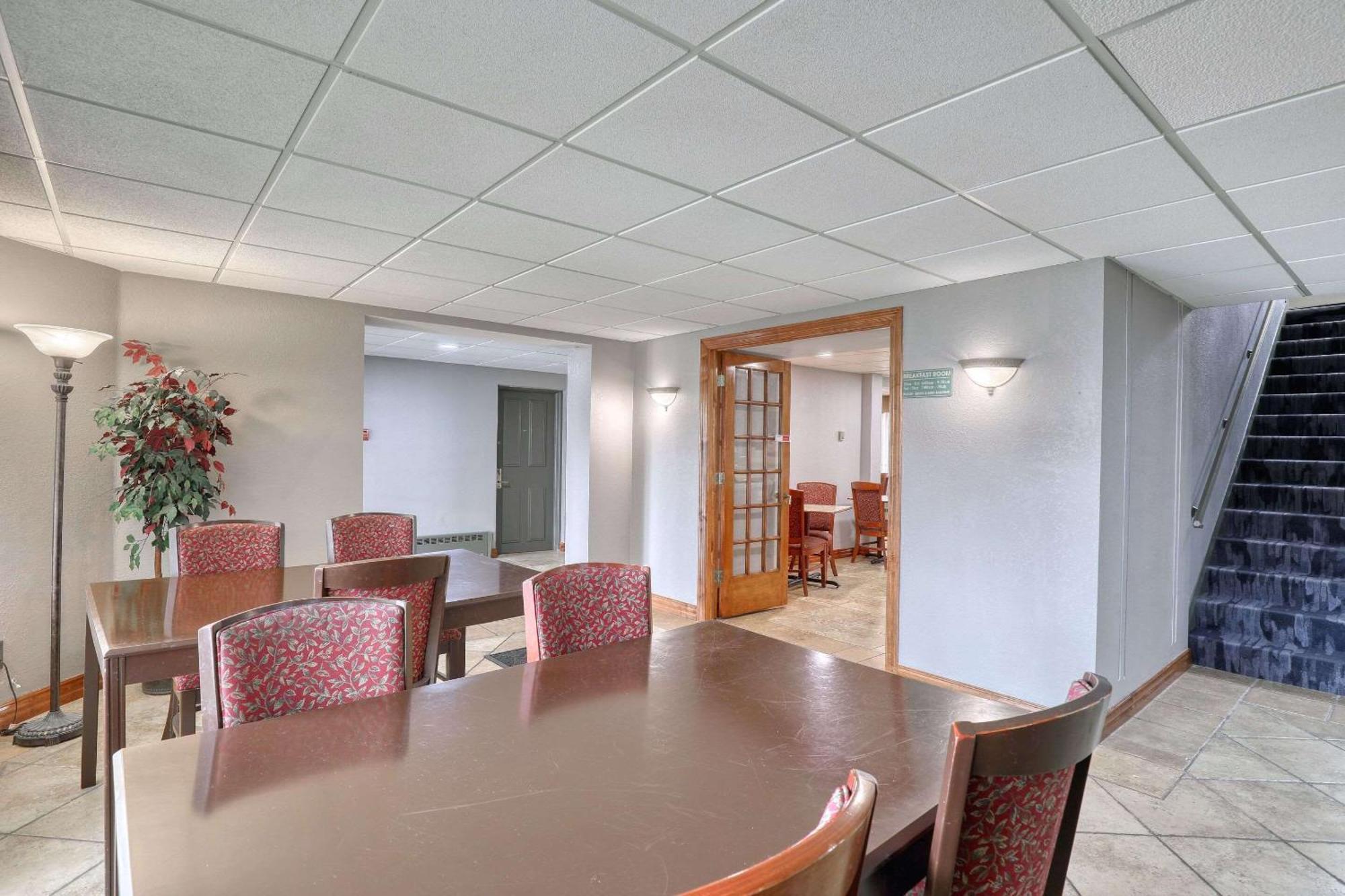 Quality Inn & Suites Downtown Green Bay Ngoại thất bức ảnh
