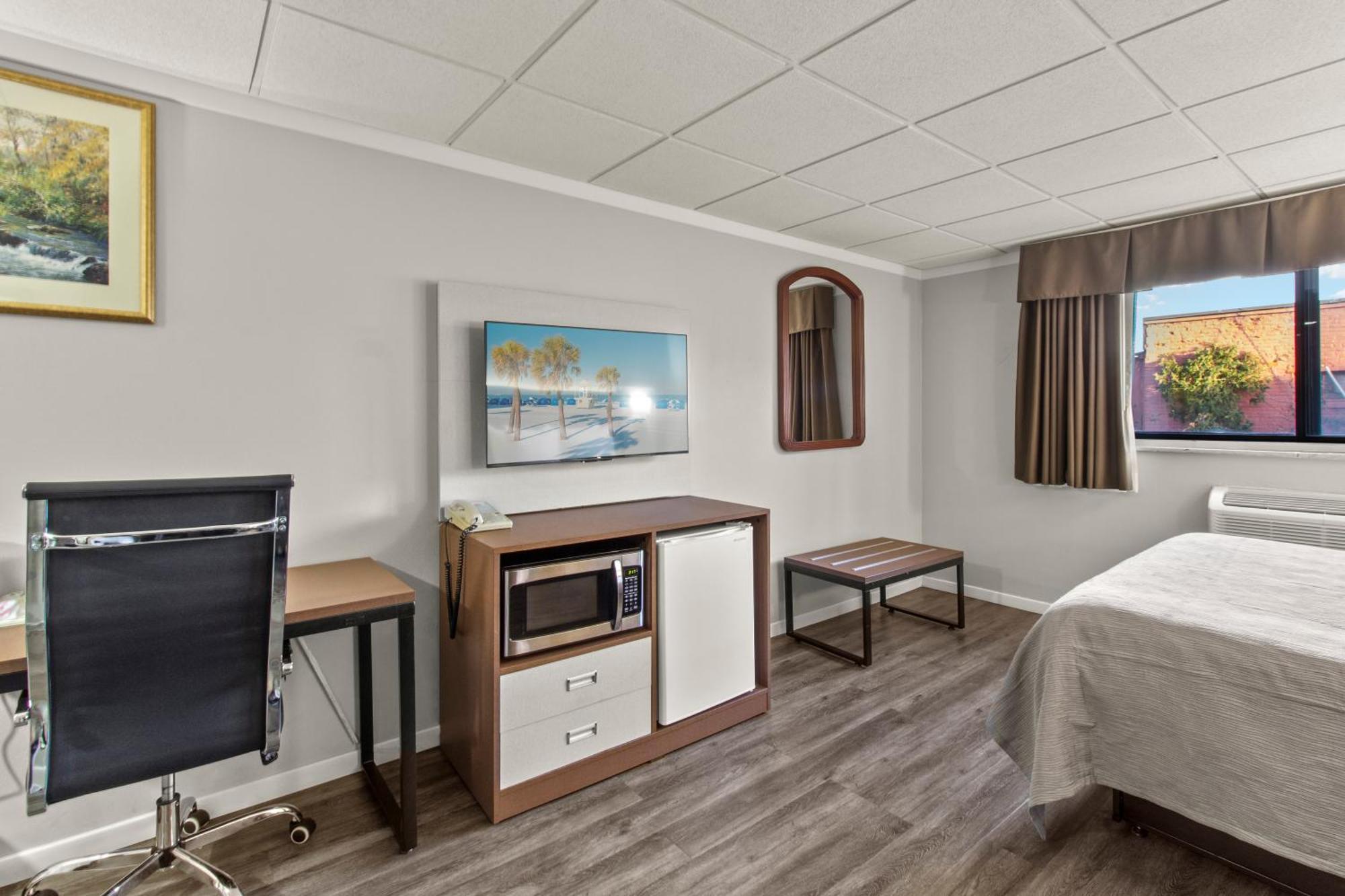 Quality Inn & Suites Downtown Green Bay Ngoại thất bức ảnh