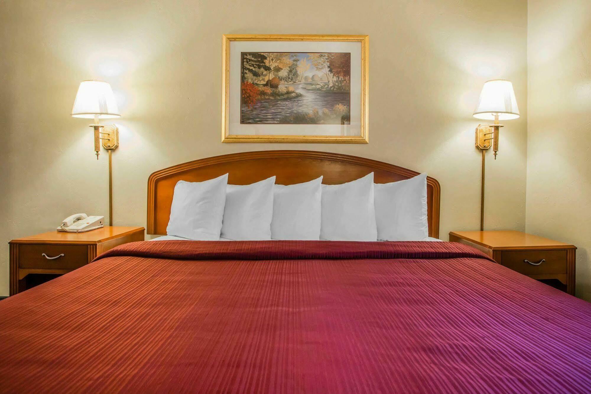 Quality Inn & Suites Downtown Green Bay Ngoại thất bức ảnh